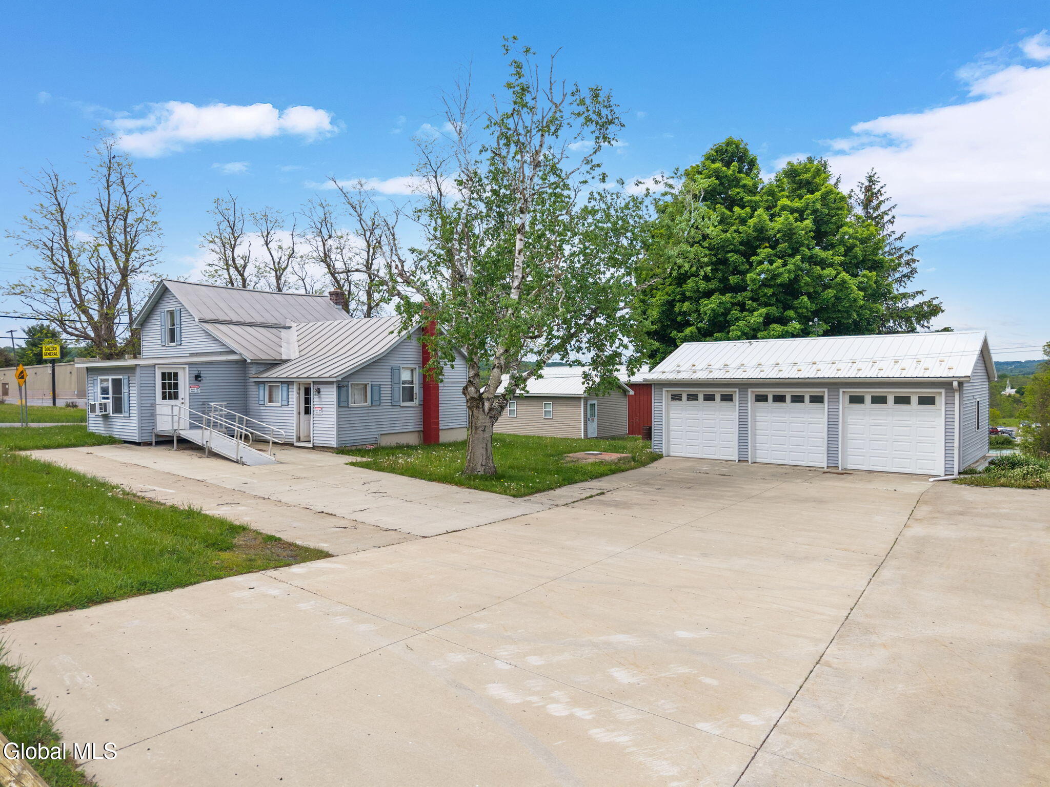 4081 New York 30 Esperance NY 12066