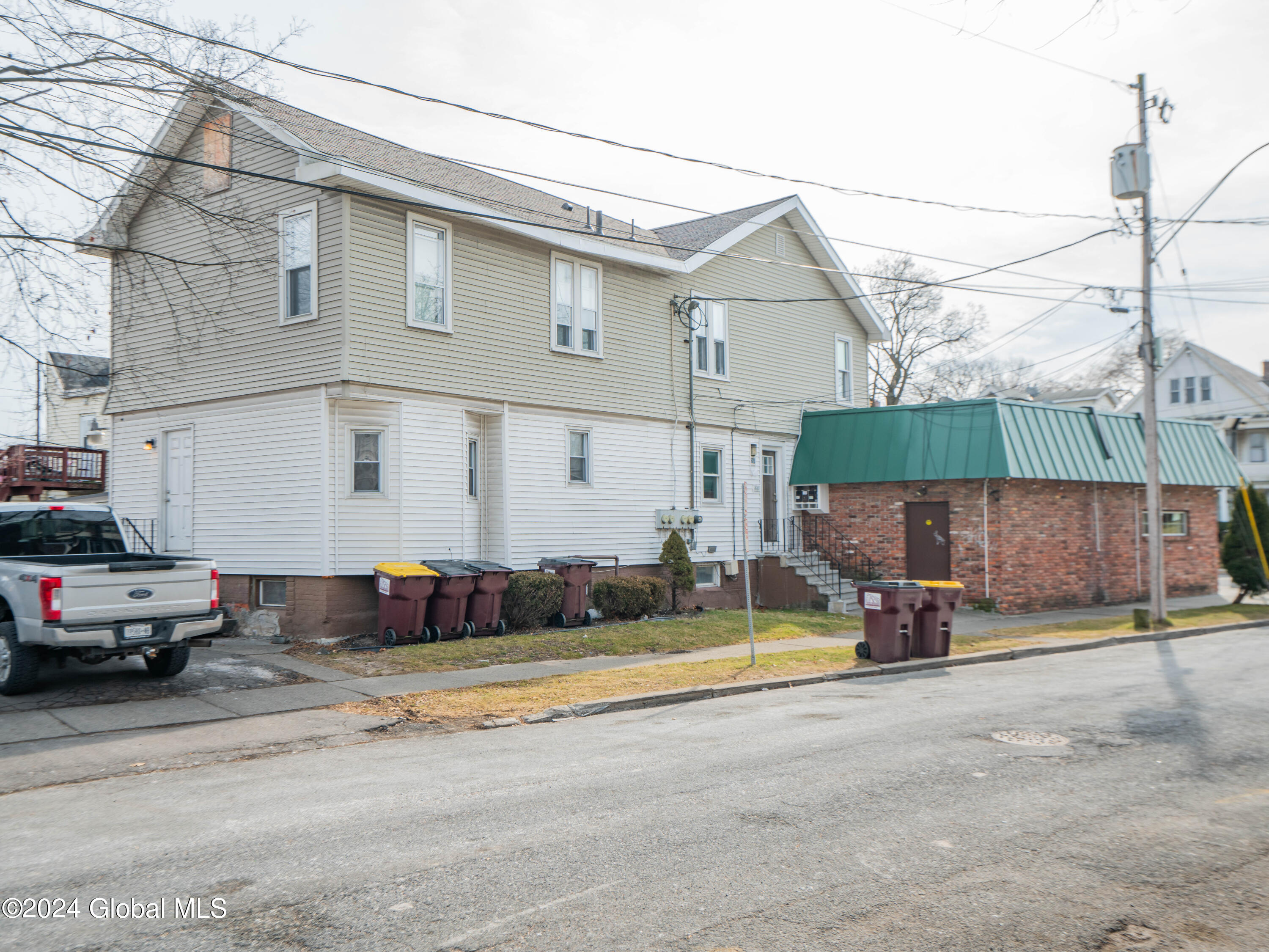 261 New Scotland Avenue Albany NY 12208