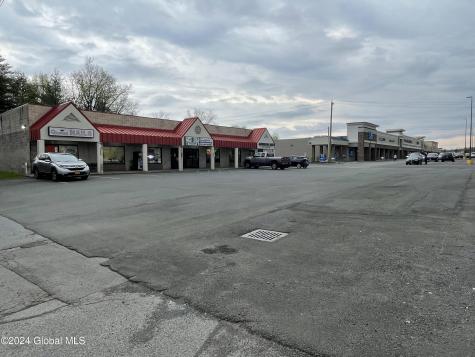 272 Saratoga Road Glenville NY 12302