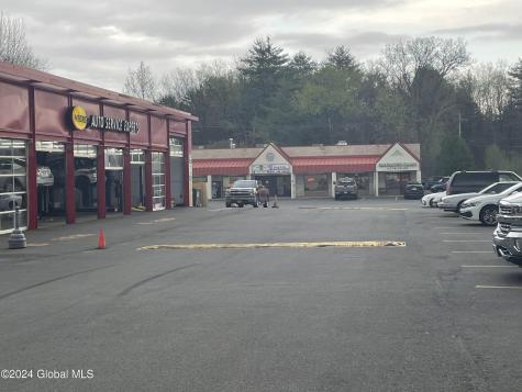 272 Saratoga Road Glenville NY 12302