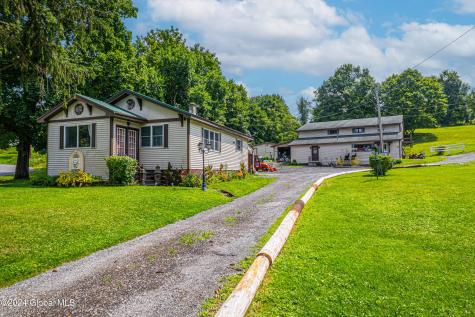 104 Lord Avenue Troy NY 12180