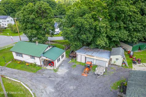 104 Lord Avenue Troy NY 12180