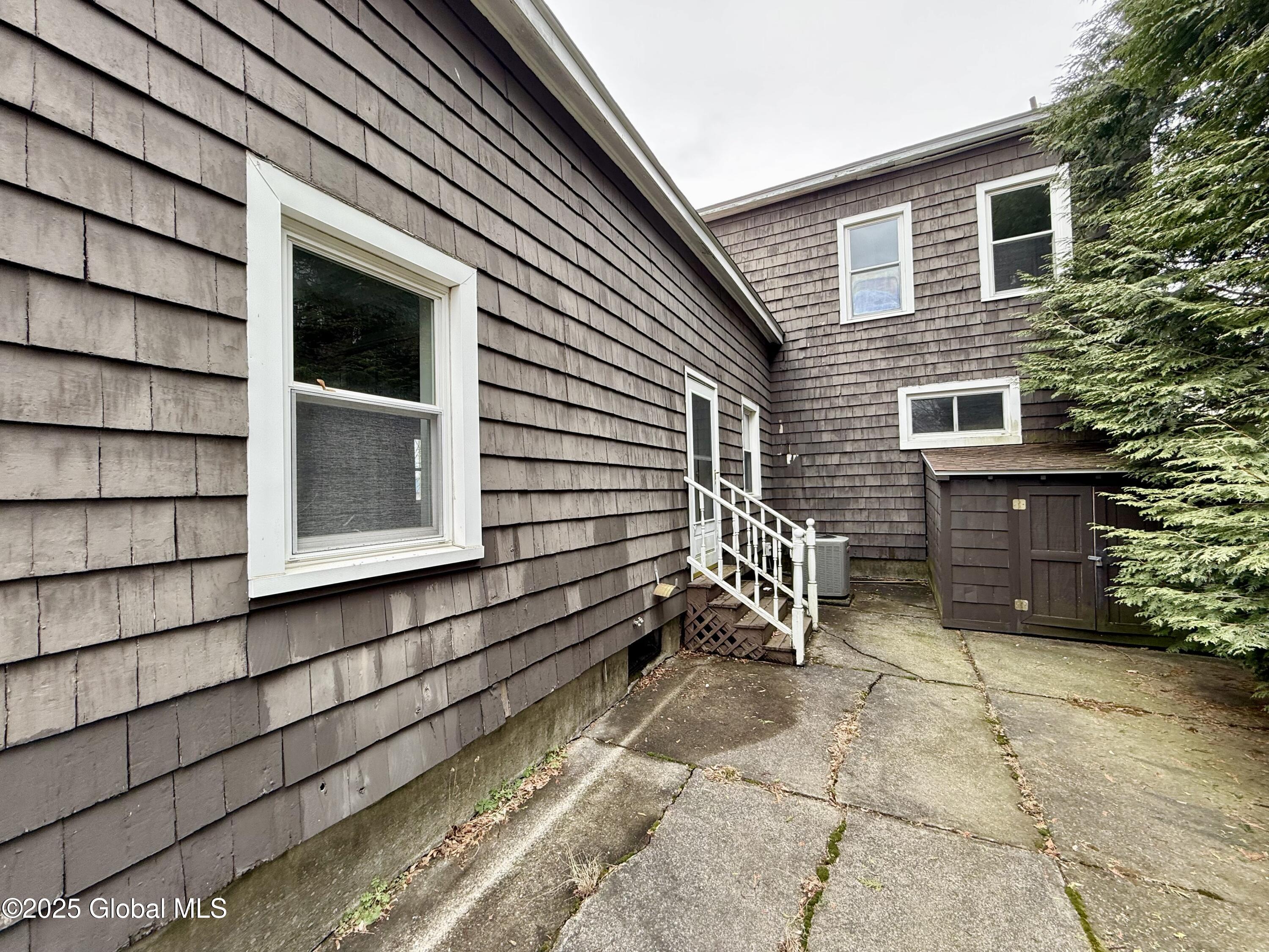 41 S Perry Street Johnstown NY 12078
