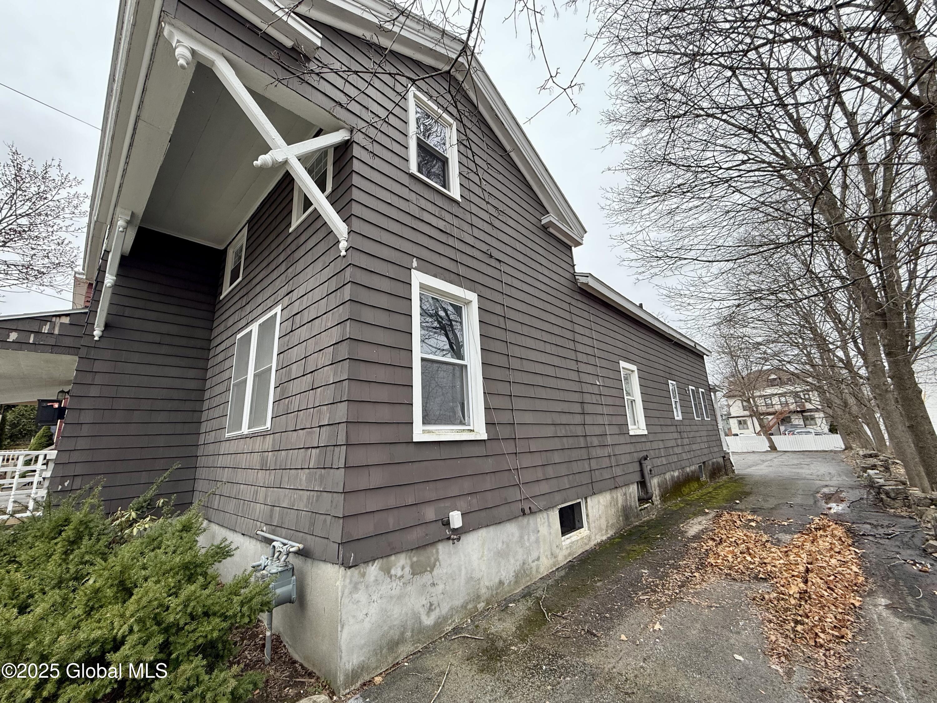 41 S Perry Street Johnstown NY 12078