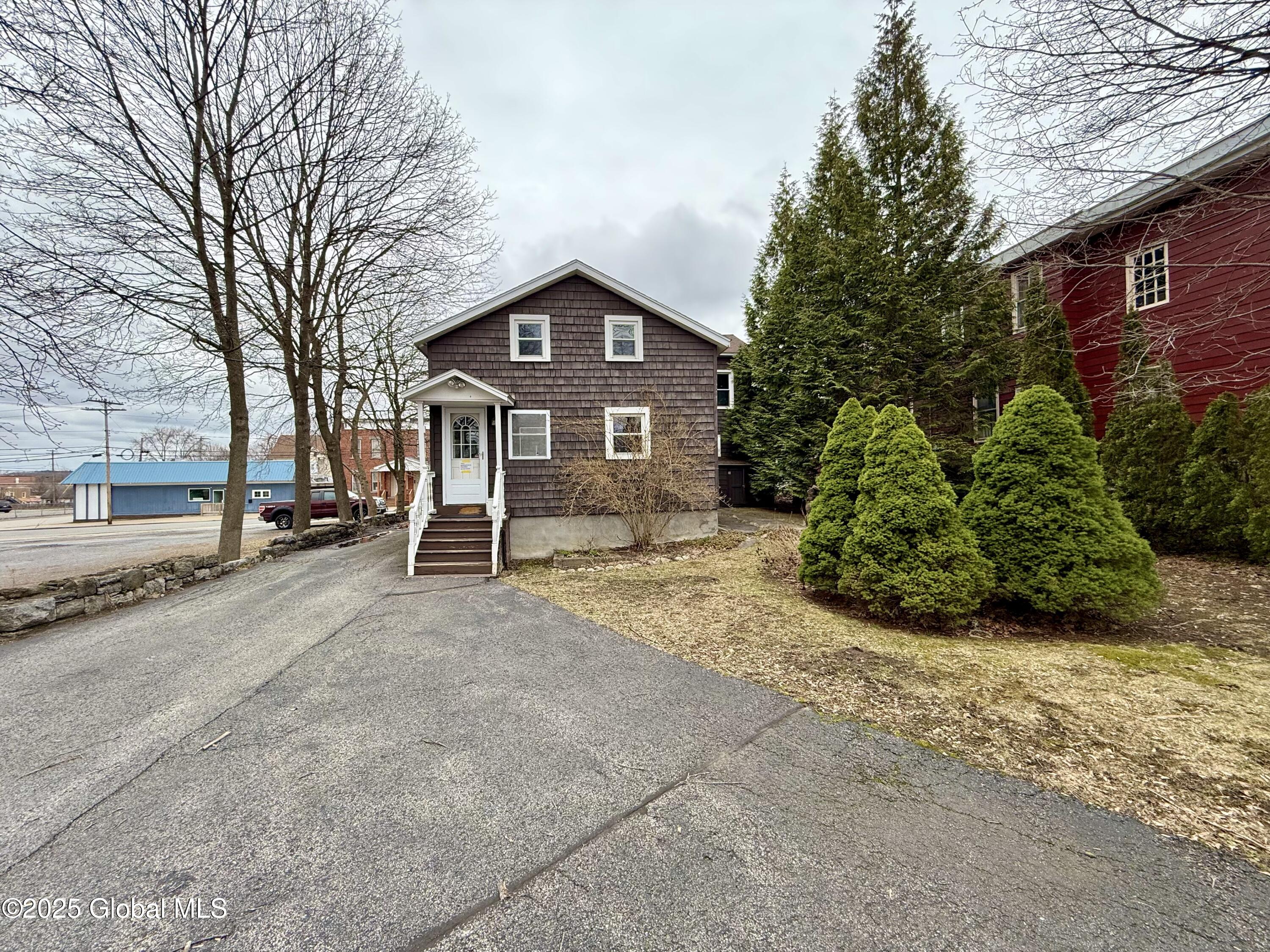 41 S Perry Street Johnstown NY 12078
