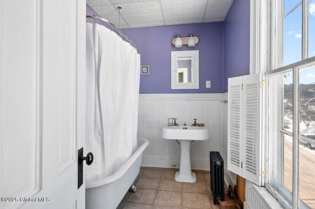 6 Olmstedville Road Pottersville NY 12860
