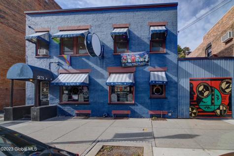275 Lark Street Albany NY 12210
