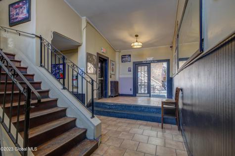 275 Lark Street Albany NY 12210