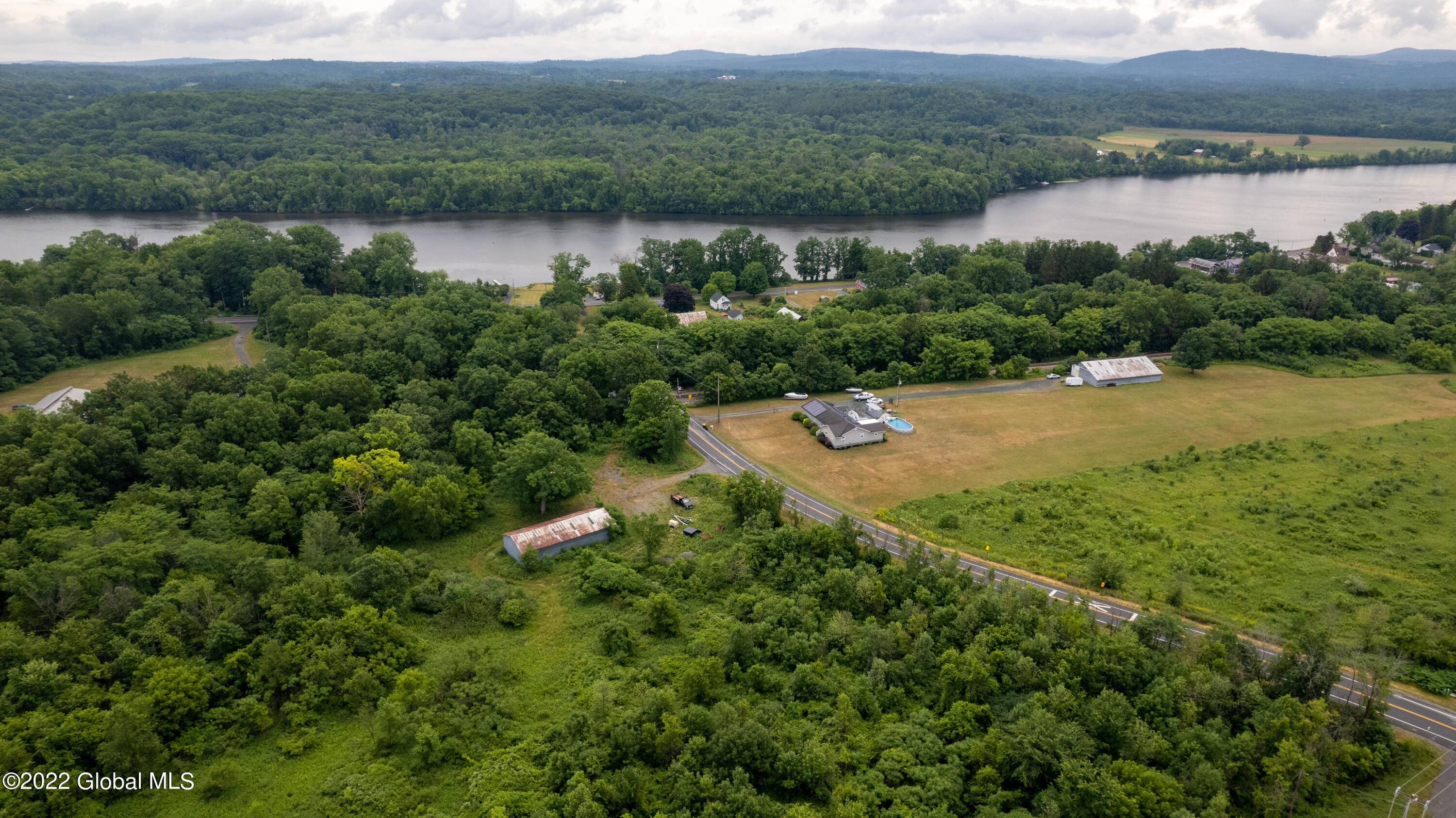 L 30.111 Newtown Road Halfmoon NY 12118