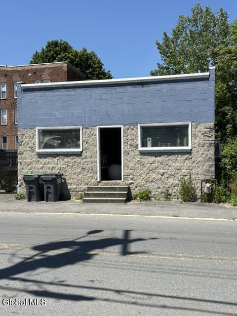 2709 6th Avenue Troy NY 12180