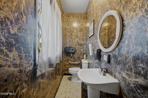 352 Quaker Road Queensbury NY 12804
