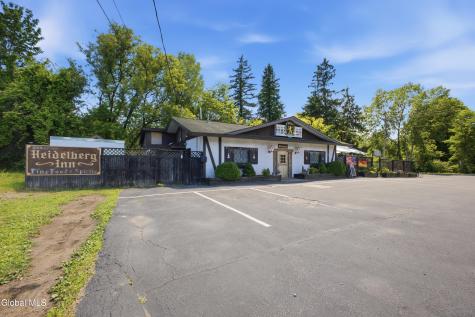 352 Quaker Road Queensbury NY 12804