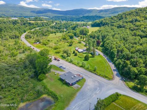 5527-5531 State Route 7 Hoosick NY 12090