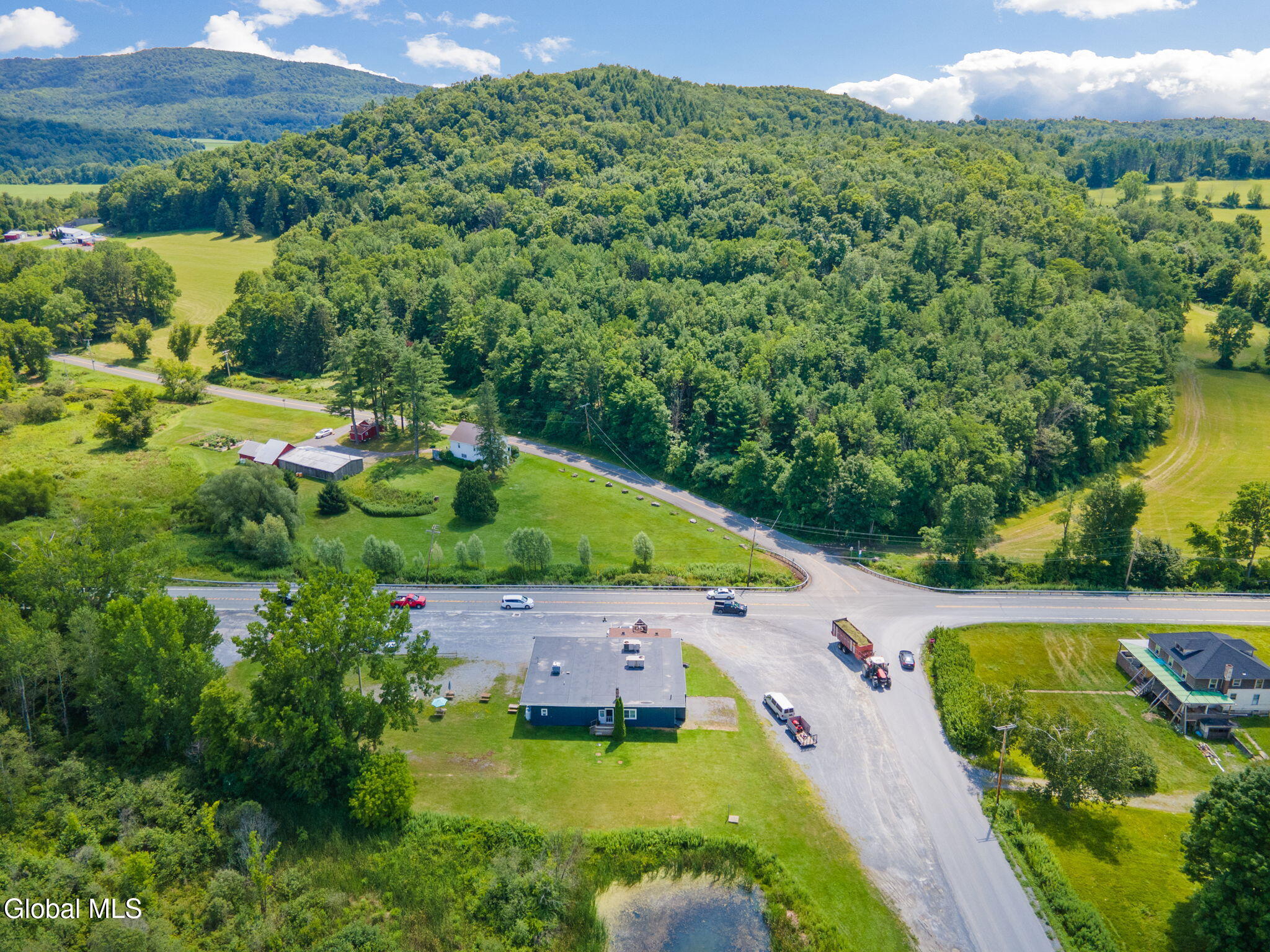5527-5531 State Route 7 Hoosick NY 12090