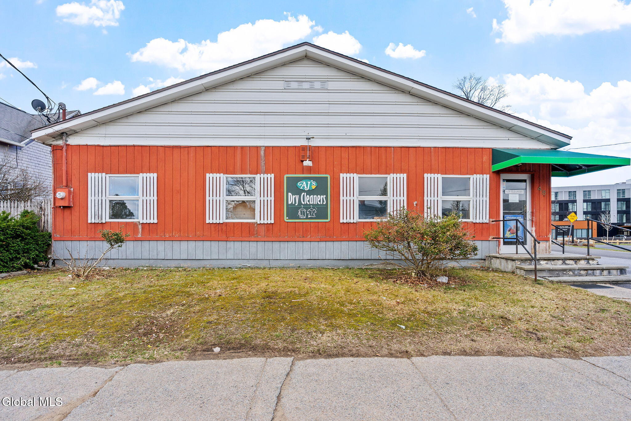 48 Lincoln Avenue Saratoga Springs NY 12866