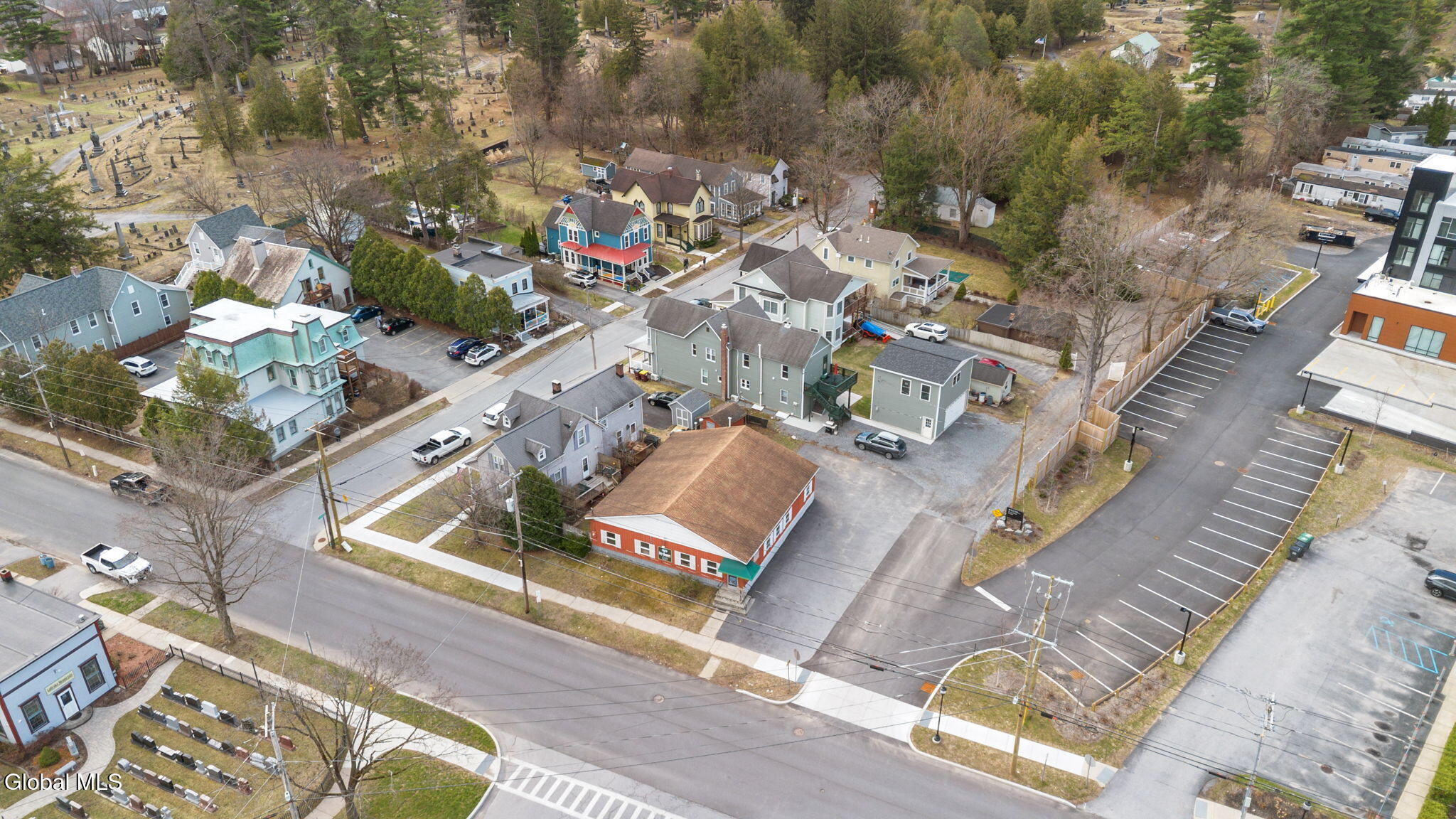 48 Lincoln Avenue Saratoga Springs NY 12866