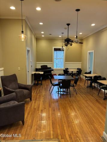1011-1015 Hoosick Road Troy NY 12180