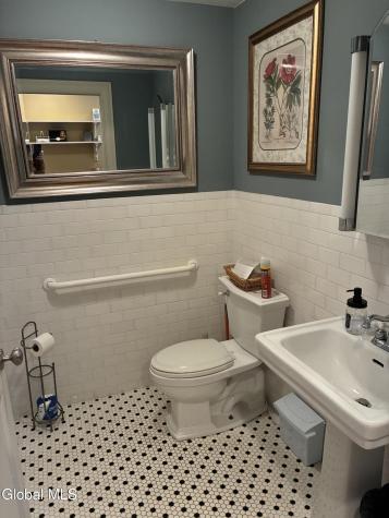 1011-1015 Hoosick Road Troy NY 12180