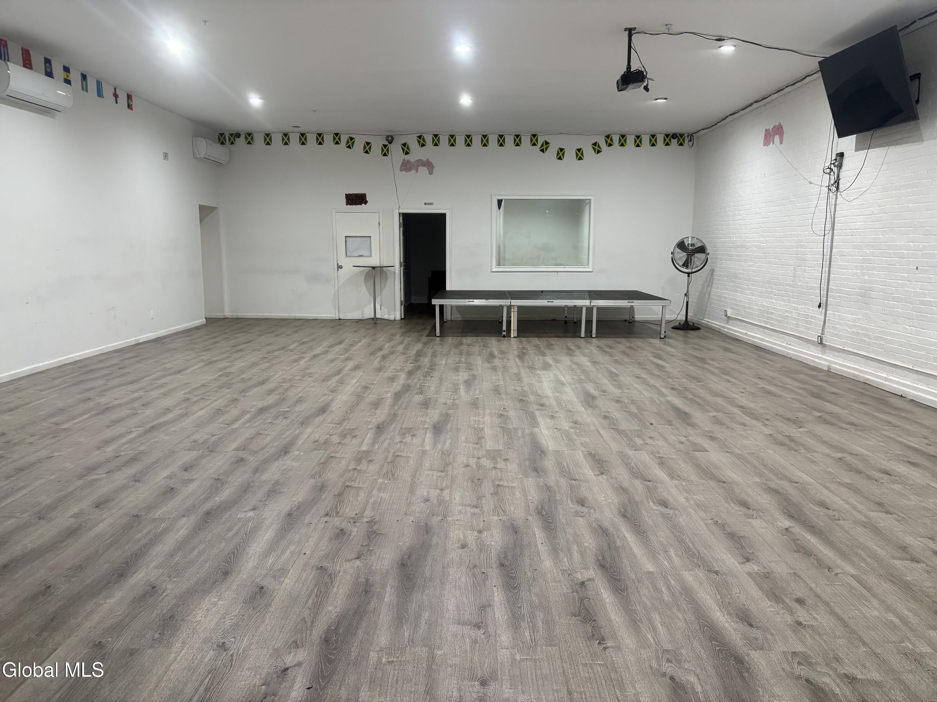 261 Central Avenue Albany NY 12206
