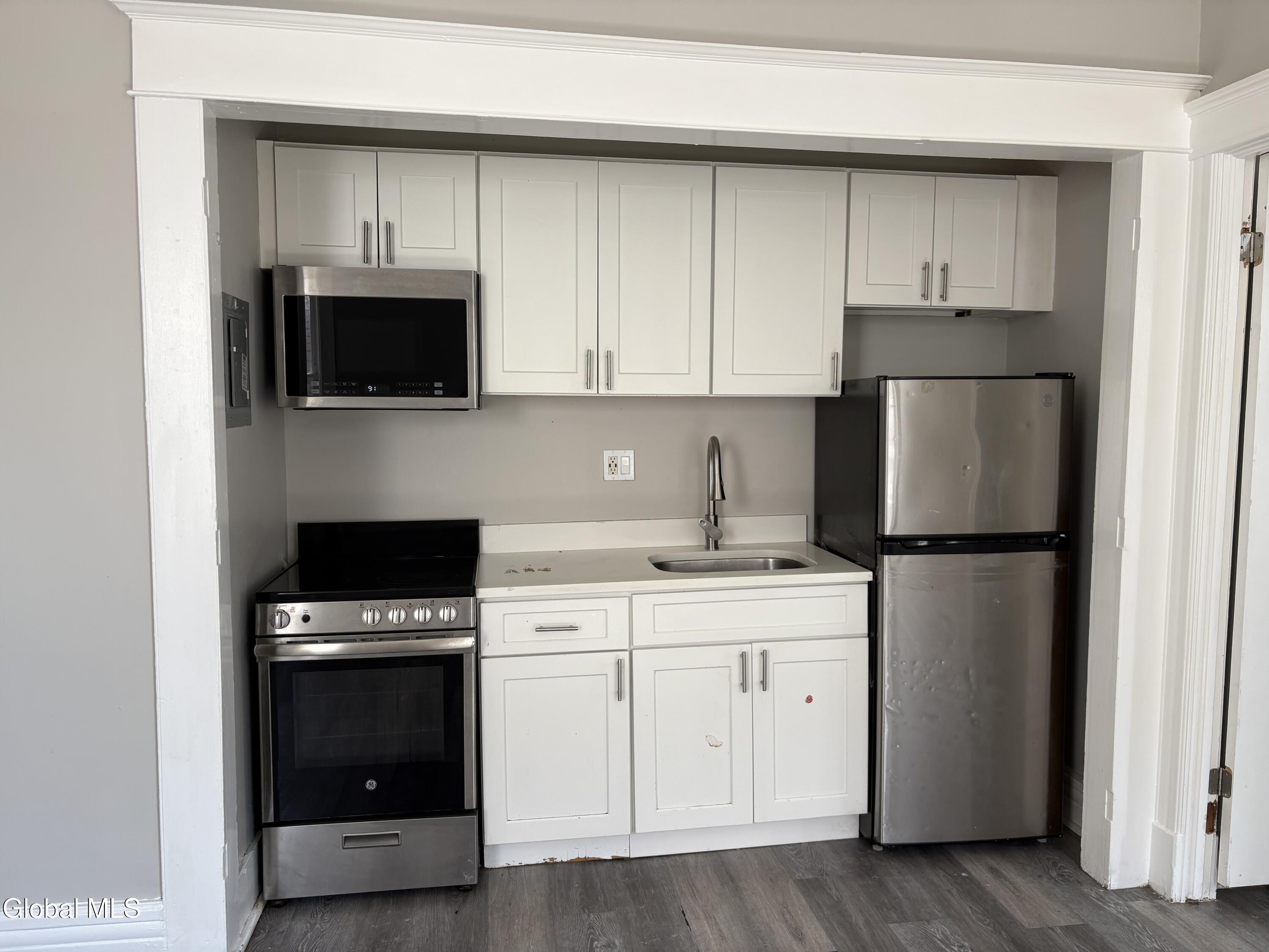 261 Central Avenue Albany NY 12206