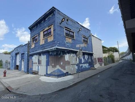 239 Elk Street Albany NY 12206