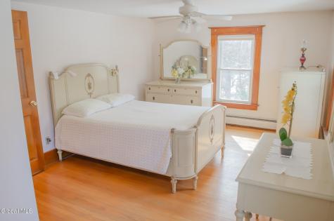 8874 Route 9w Athens NY 12015