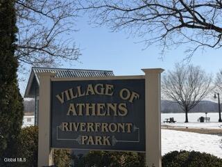 8874 Route 9w Athens NY 12015