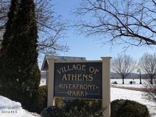 8874 Route 9w Athens NY 12015