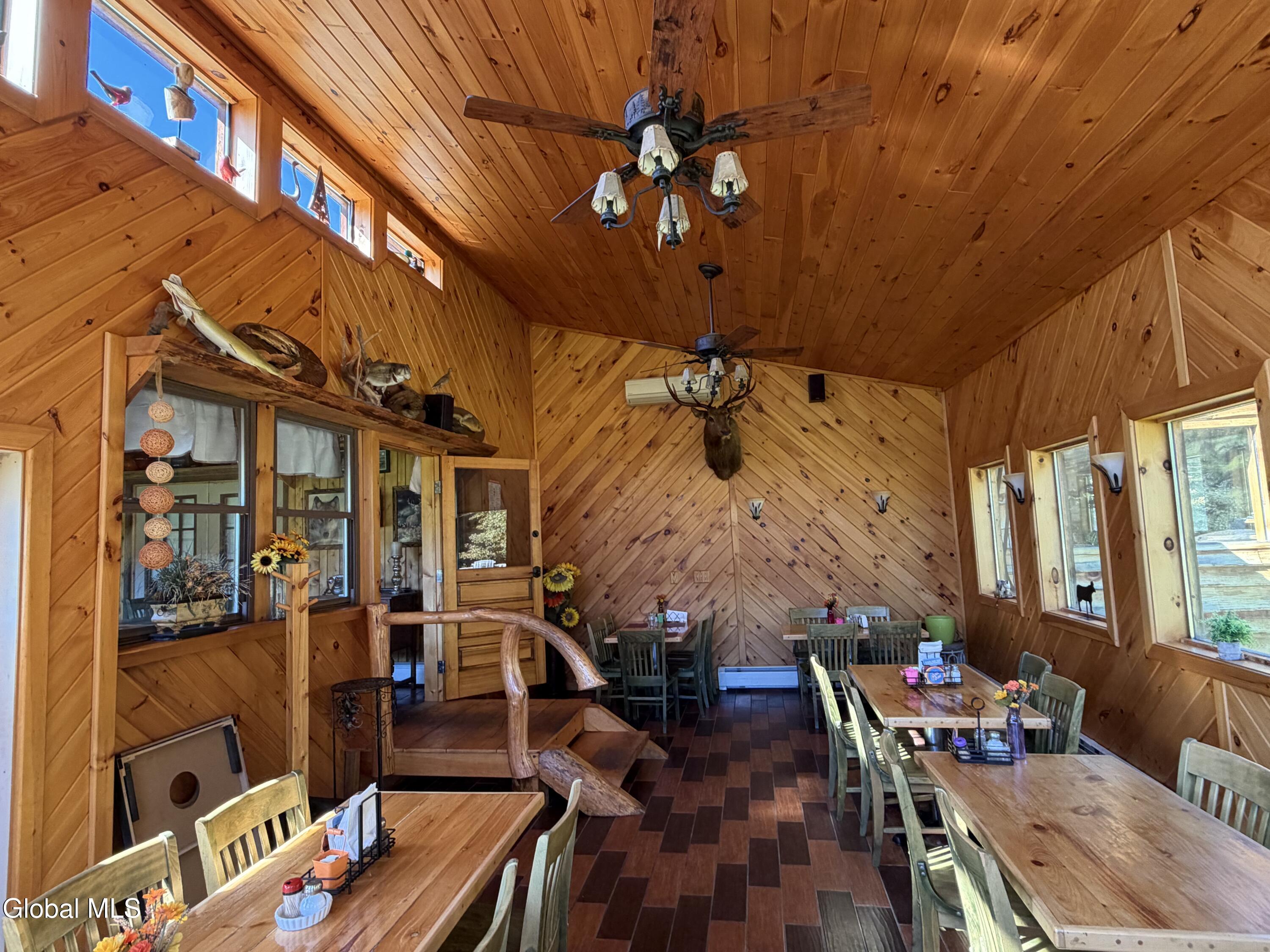 7158 U.s. Route 9 Elizabethtown NY 12932