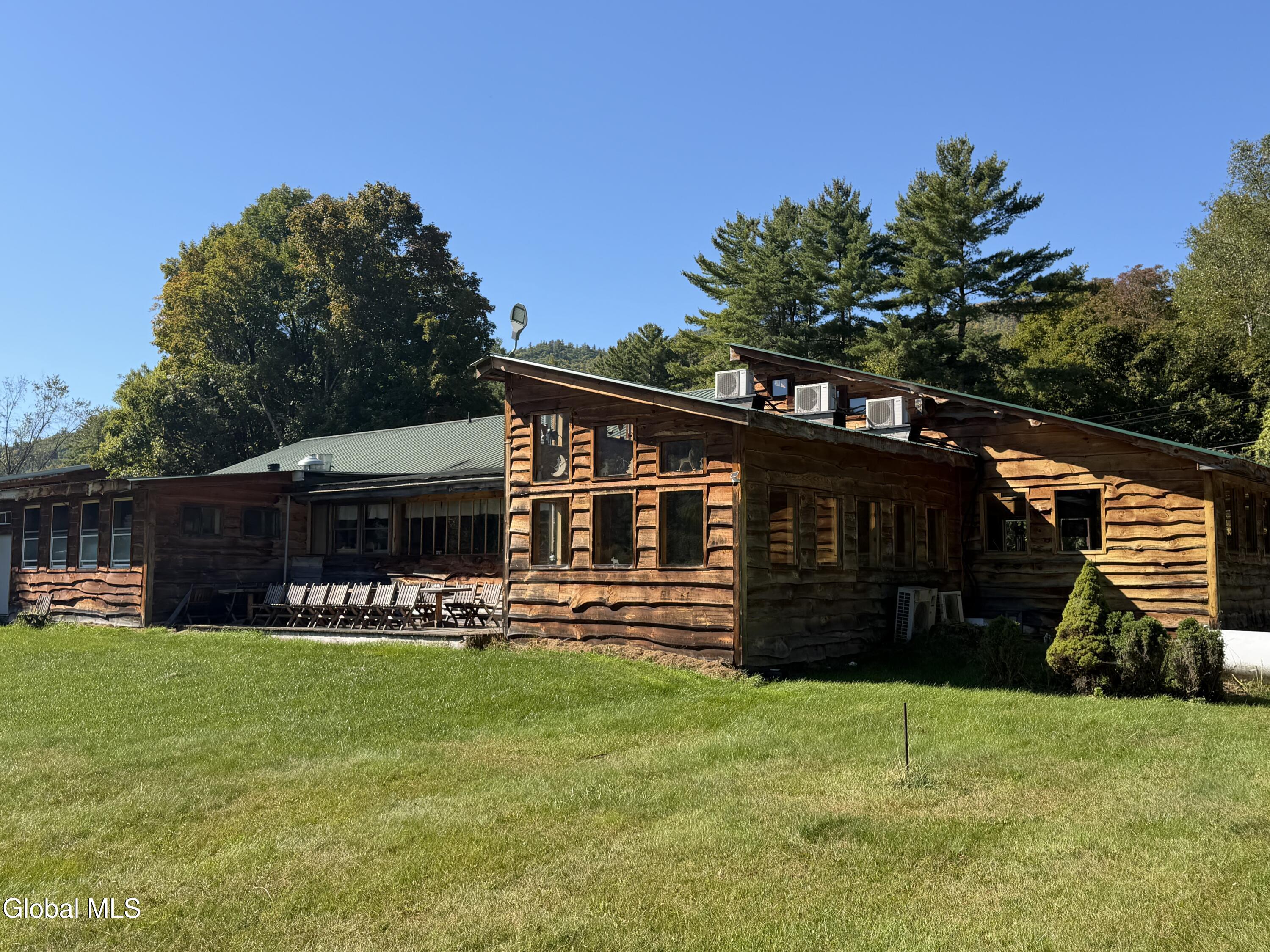 7158 U.s. Route 9 Elizabethtown NY 12932