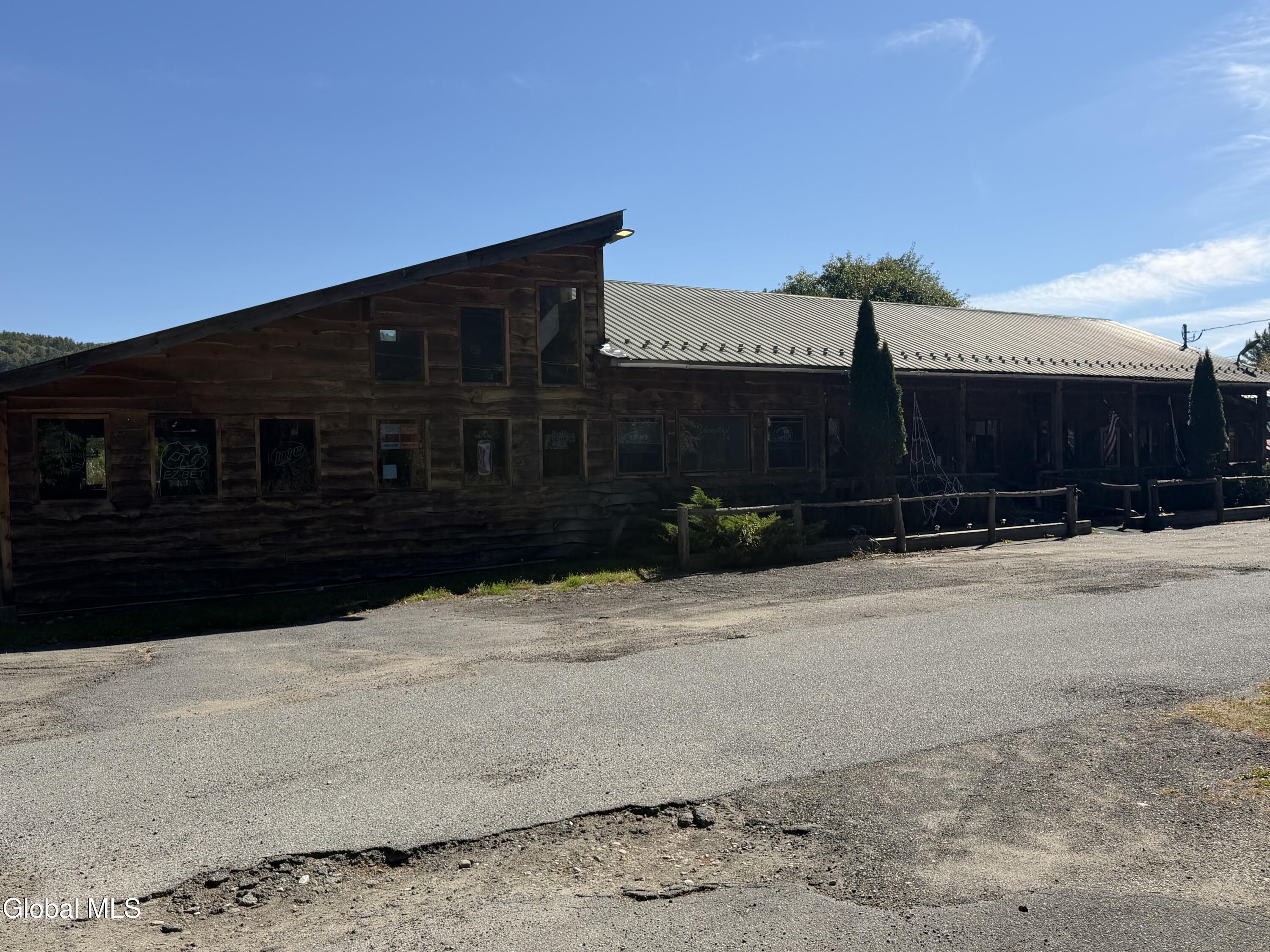 7158 U.s. Route 9 Elizabethtown NY 12932