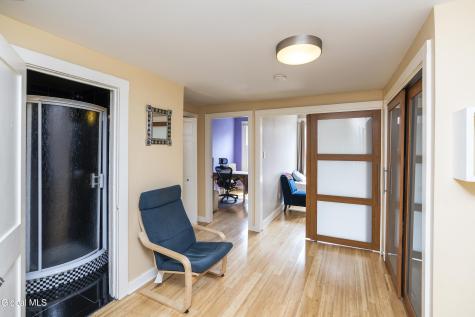 197 Lark Street Albany NY 12210
