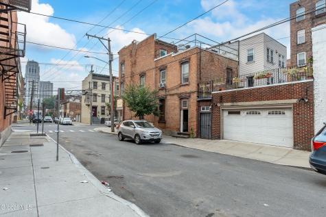 197 Lark Street Albany NY 12210