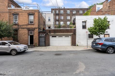 197 Lark Street Albany NY 12210