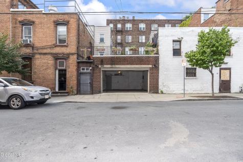 197 Lark Street Albany NY 12210