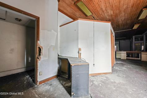 558 Madison Avenue Albany NY 12208