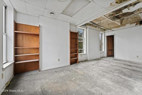 558 Madison Avenue Albany NY 12208