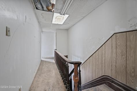 558 Madison Avenue Albany NY 12208
