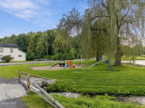 77 Johnny Cake Lane Greenville NY 12083