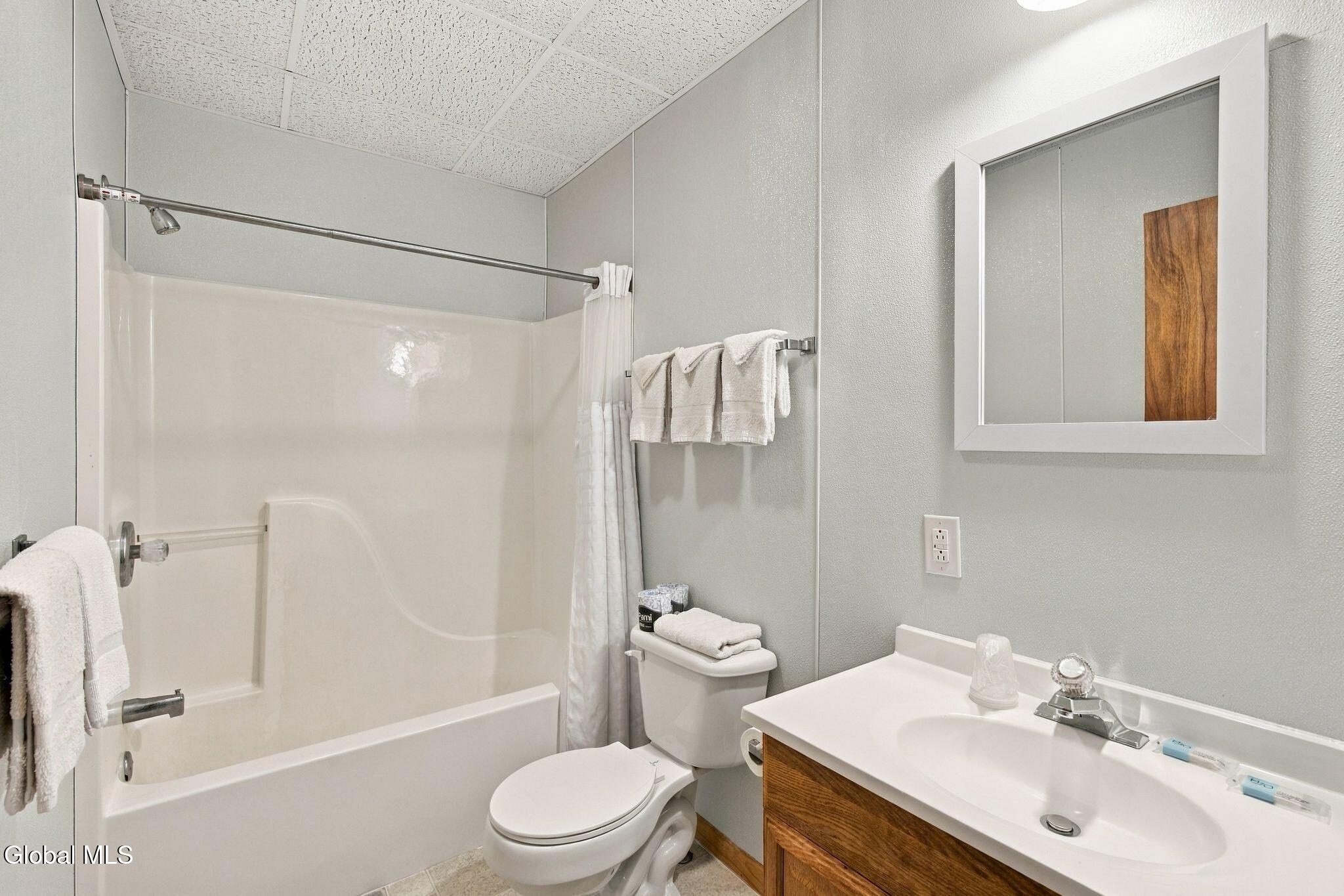 77 Johnny Cake Lane Greenville NY 12083
