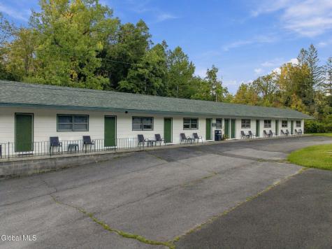 77 Johnny Cake Lane Greenville NY 12083