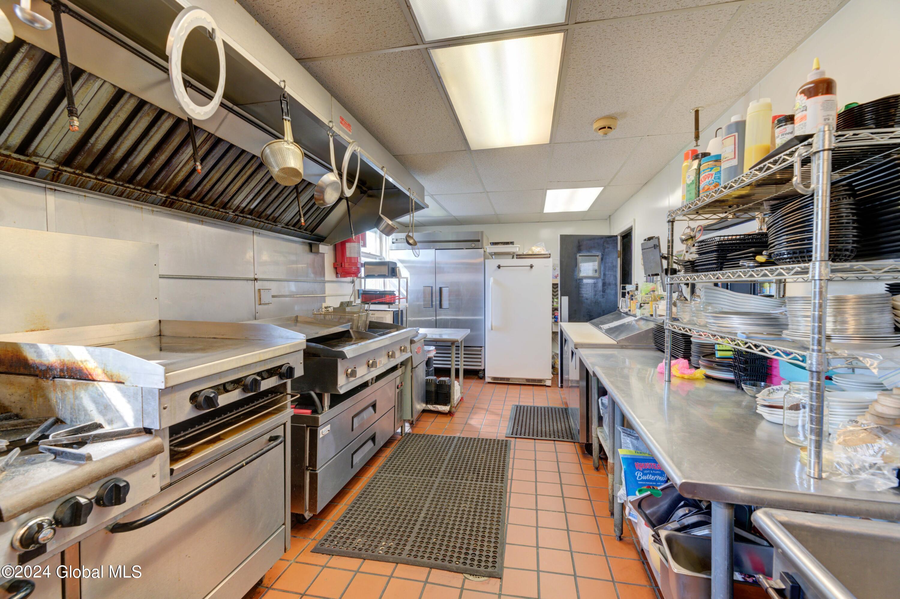 28 E Main Street Johnstown NY 12095