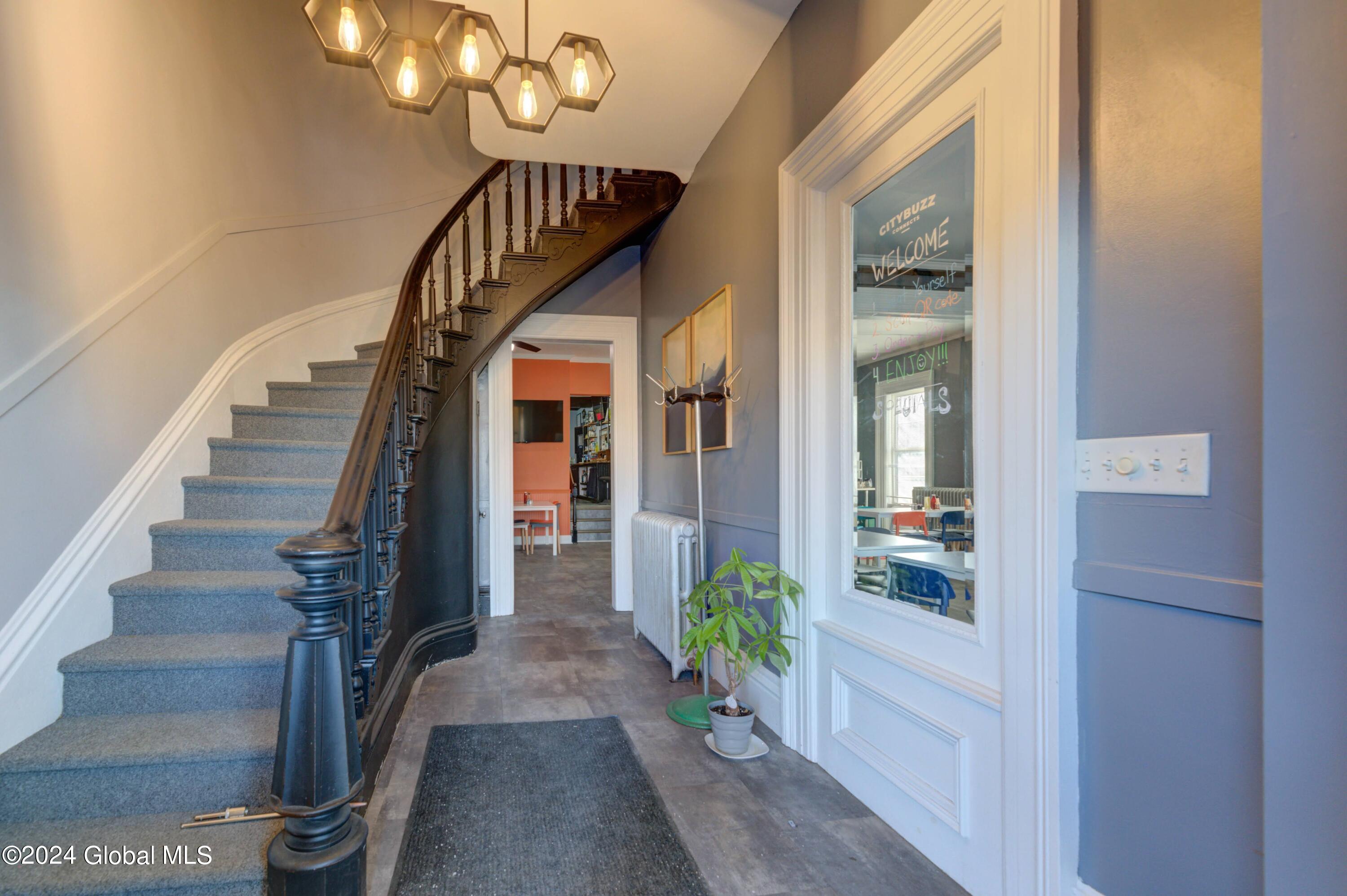 28 E Main Street Johnstown NY 12095