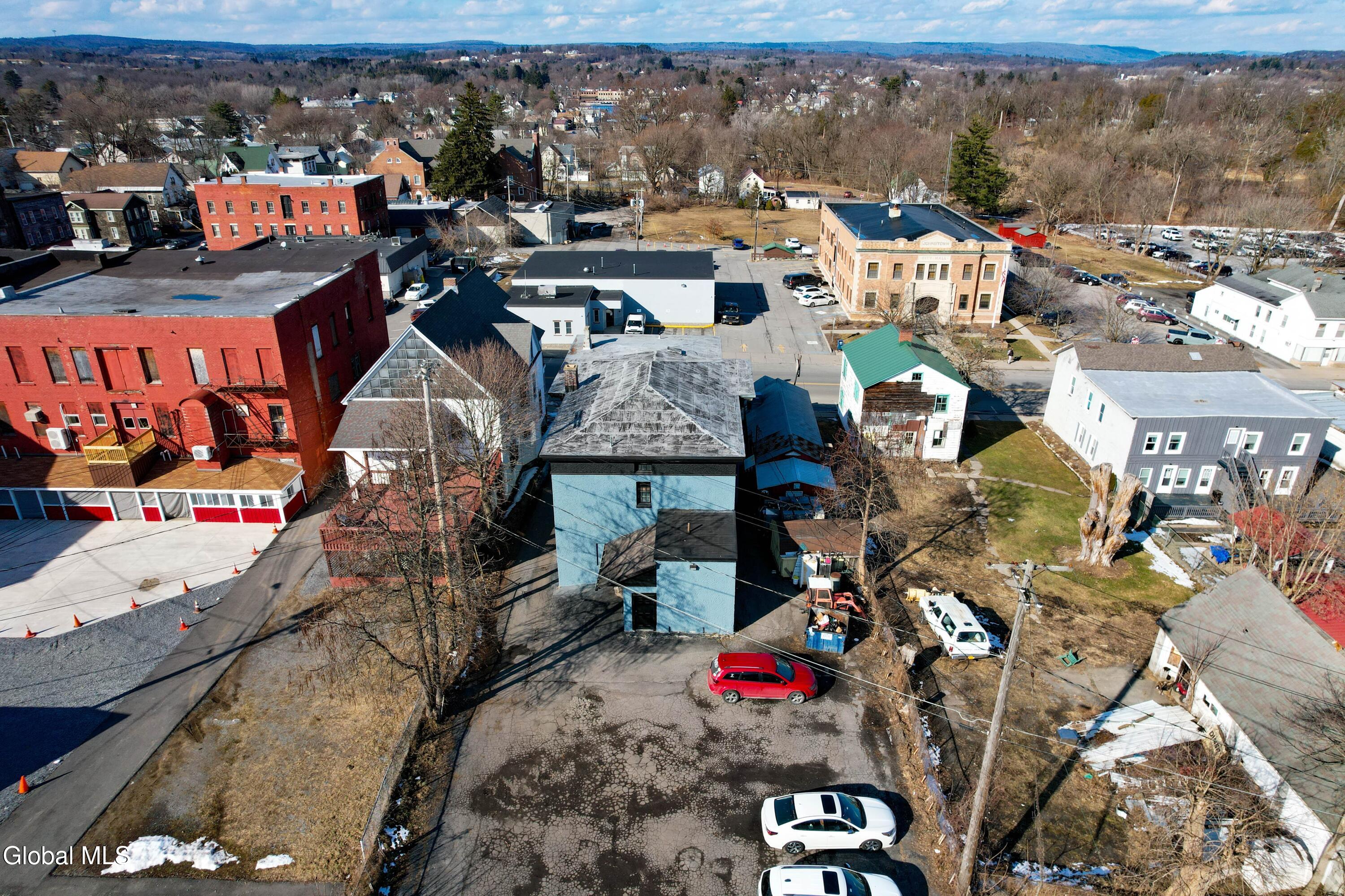 28 E Main Street Johnstown NY 12095