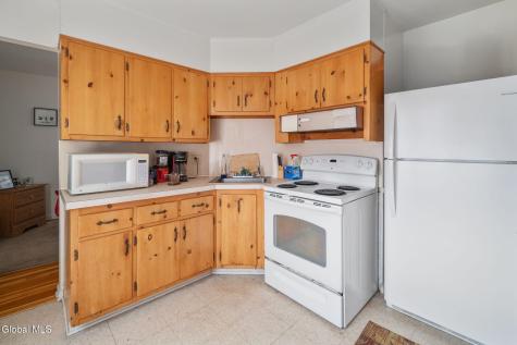 2 Sunset Road Rensselaer NY 12144