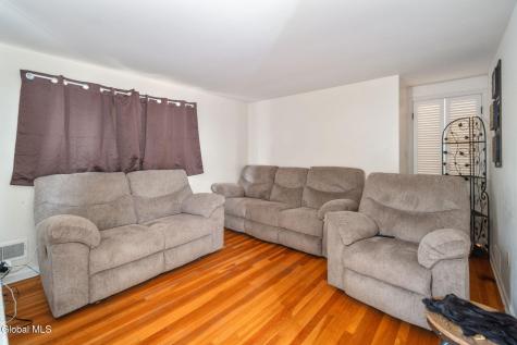 2 Sunset Road Rensselaer NY 12144