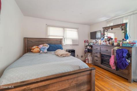 2 Sunset Road Rensselaer NY 12144
