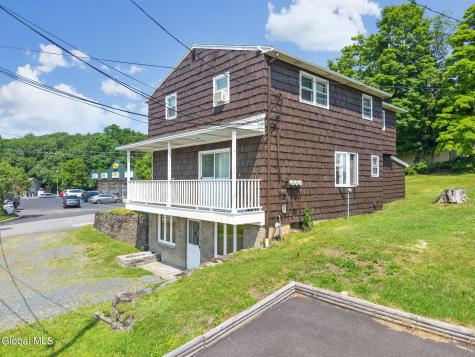 2 Sunset Road Rensselaer NY 12144