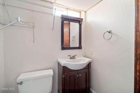 2 Sunset Road Rensselaer NY 12144