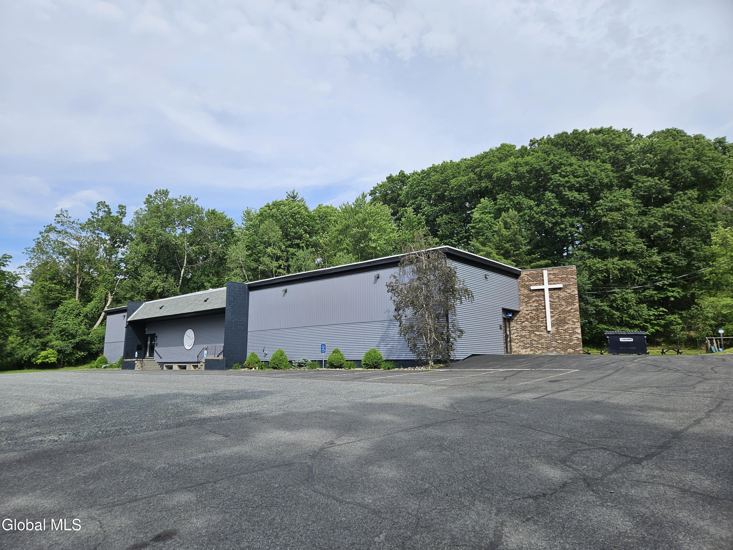42 Woodward Avenue Troy NY 12180